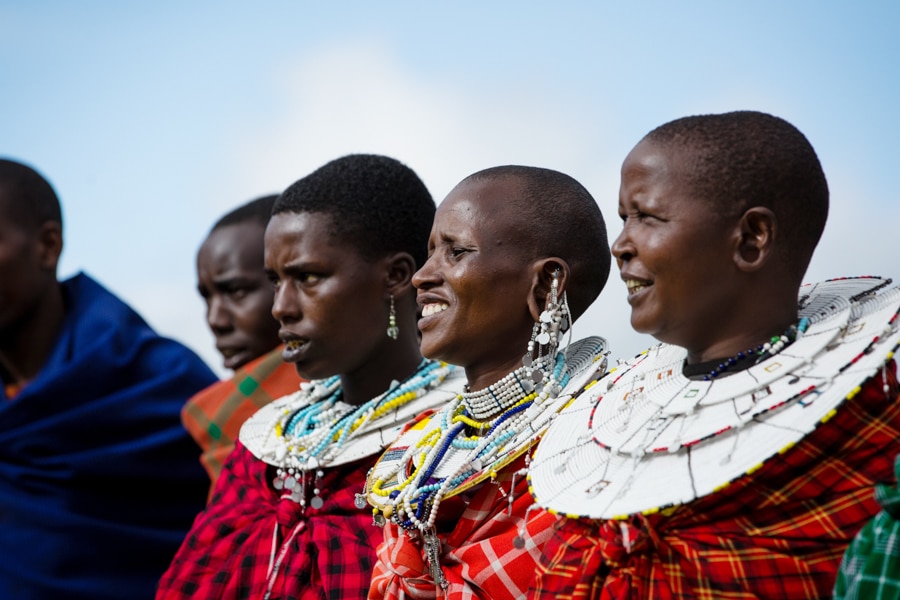 safari-en-kenia-y-tanzania-Mujeres Masai Ngorongoro Ratpanat